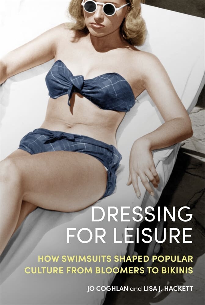 Dressing for Leisure (Hardback)